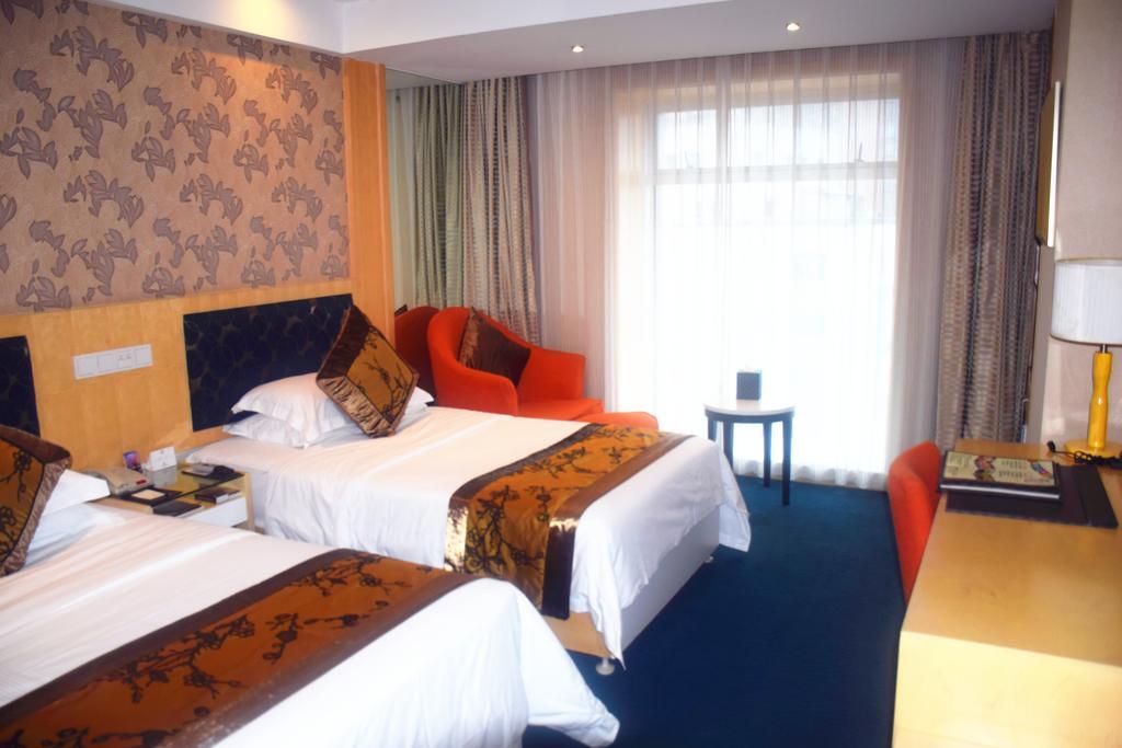 Puxi New Century Hotel Şanghay Dış mekan fotoğraf