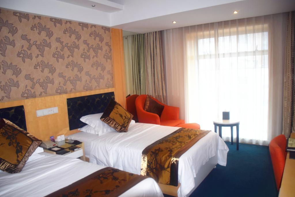 Puxi New Century Hotel Şanghay Dış mekan fotoğraf