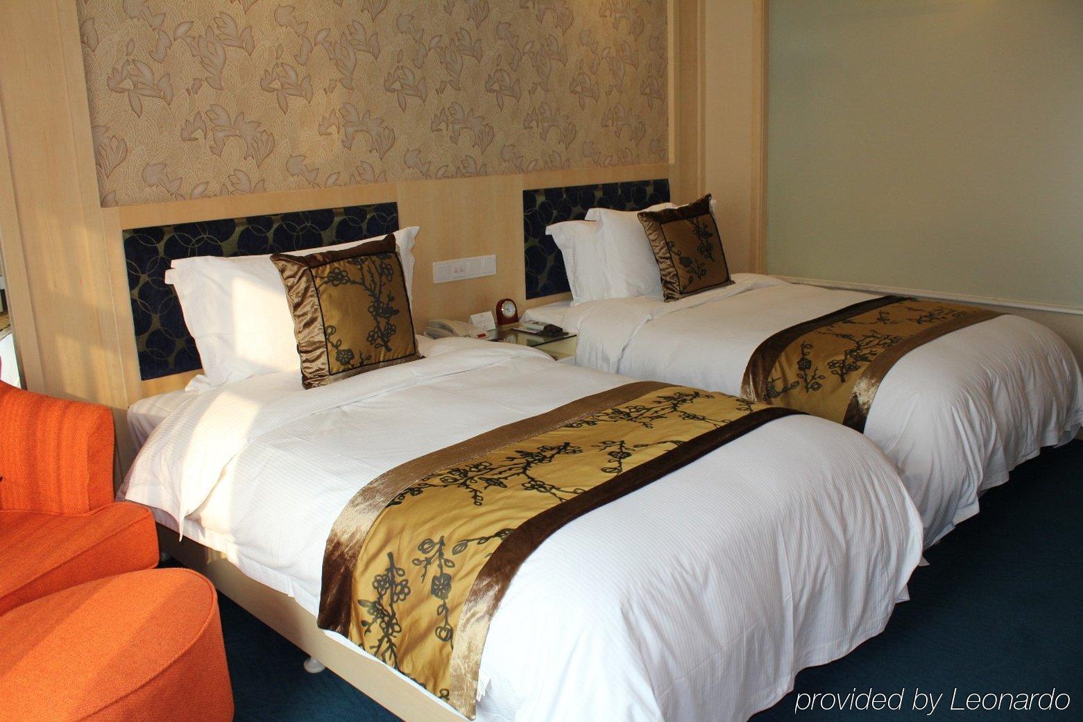 Puxi New Century Hotel Şanghay Oda fotoğraf